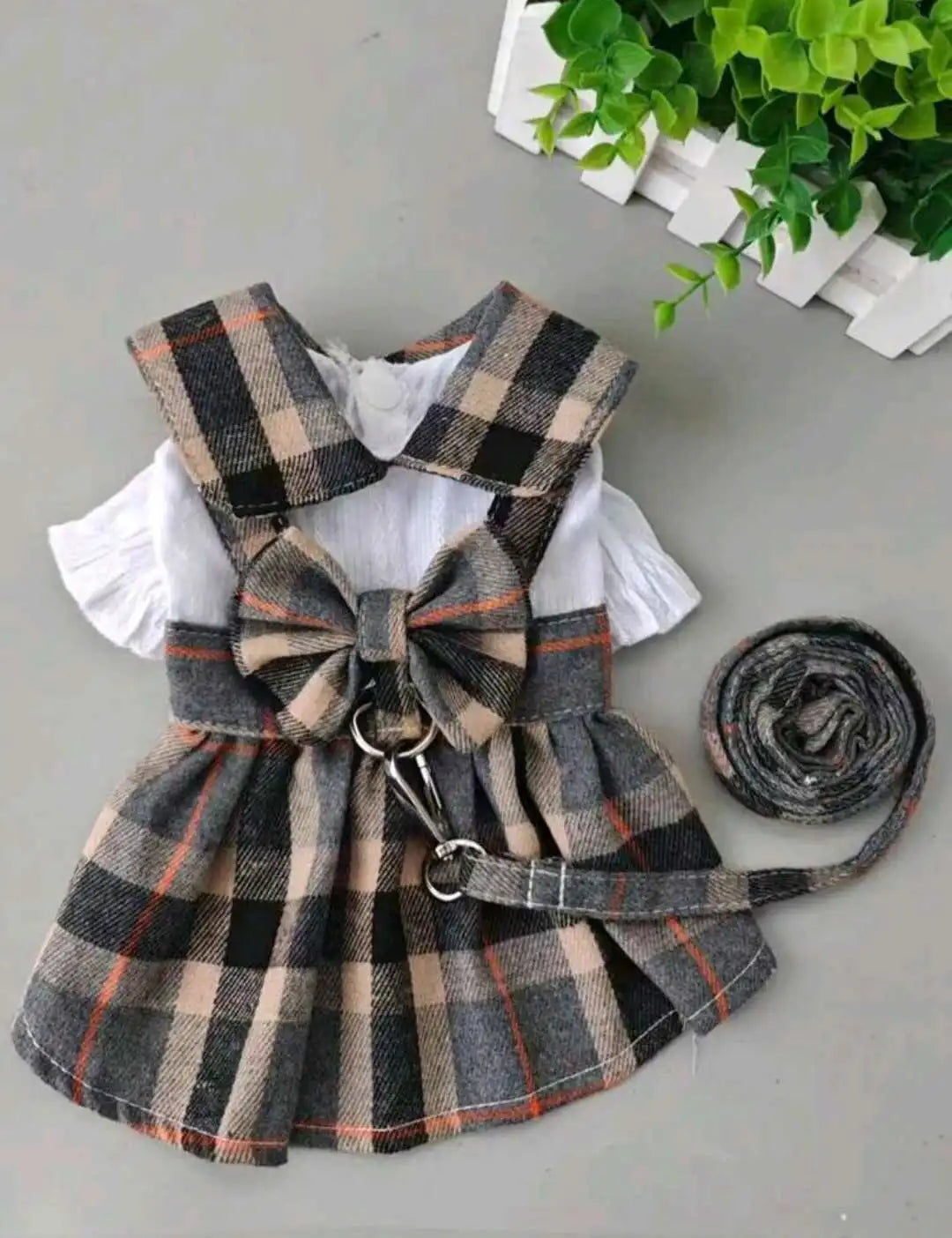 NONECN Plaid Dog Dress With Bowknot Adjustable Leash